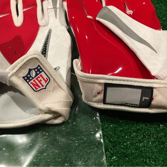 NEW NFL NIKE VAPOR JET CARBON WR FOOTBALL GLOVES - Picture 3 of 5